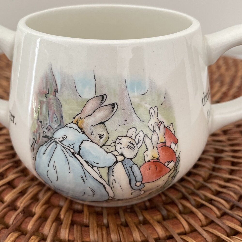 Wedgewood Beatrix Potter Petter Rabbit Childs 2 handles Vintage Porcelain Mug